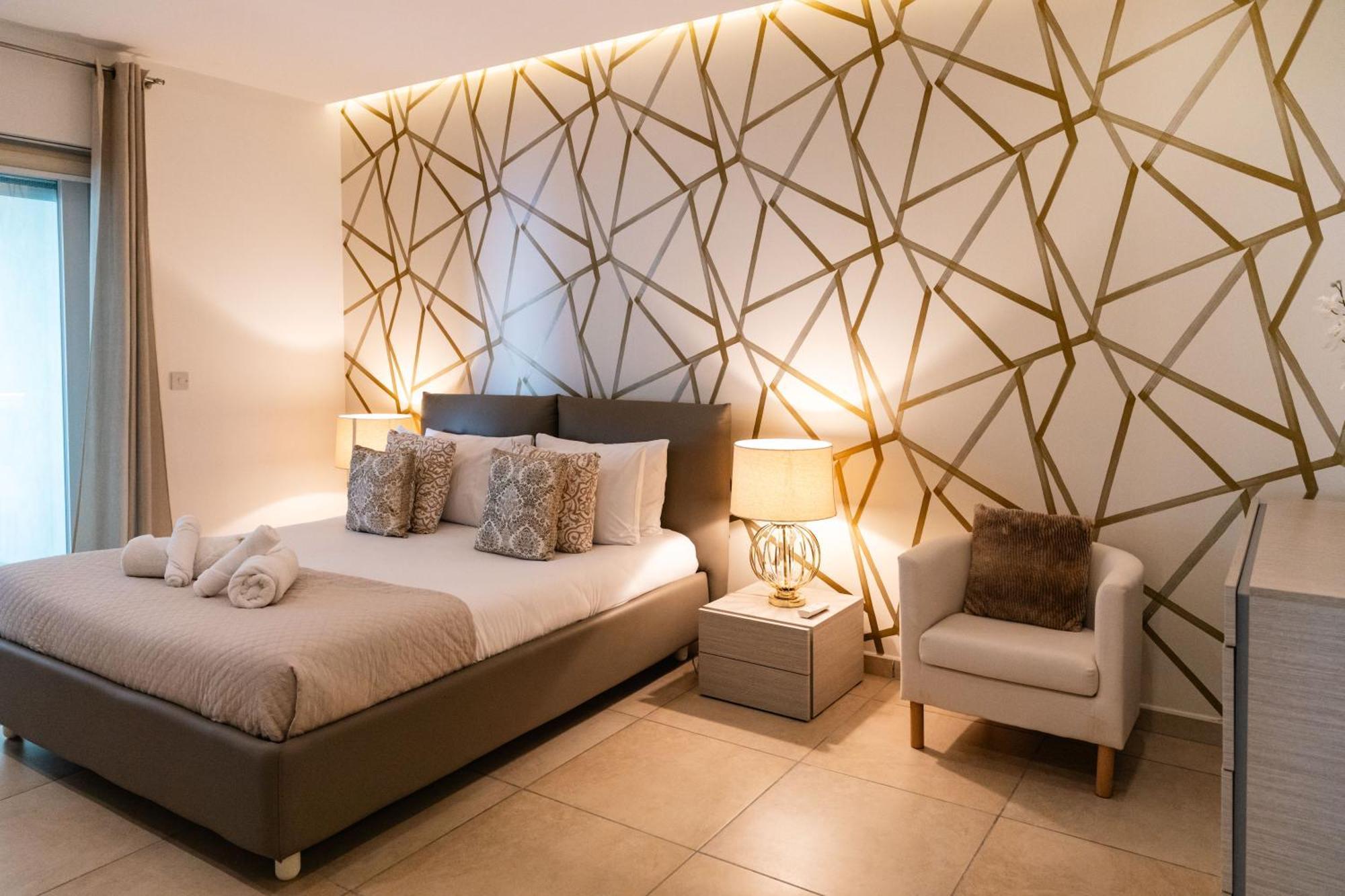 Luxury Seafront 3Br With Pool By Arcobnb Sliema Exterior photo