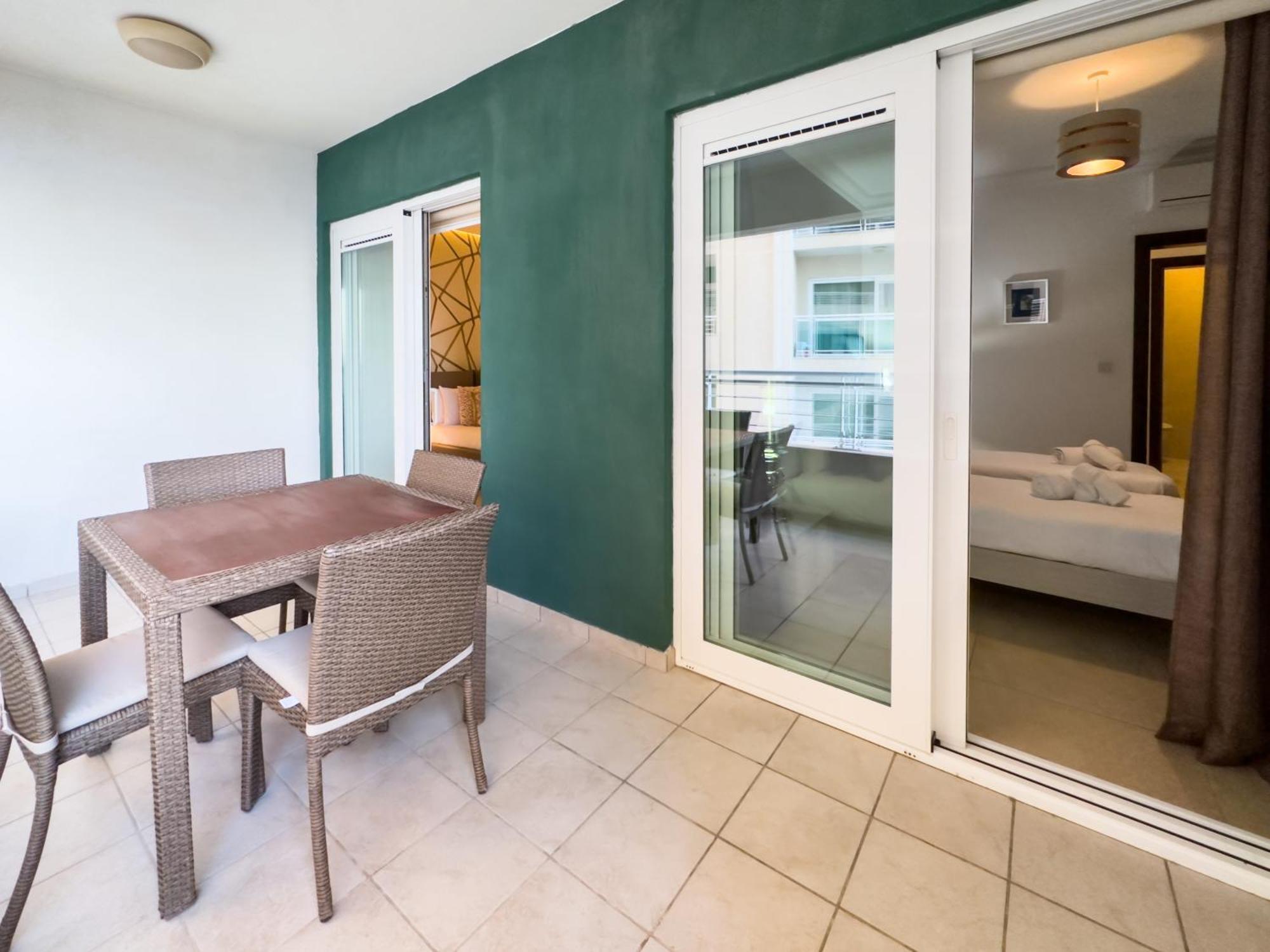 Luxury Seafront 3Br With Pool By Arcobnb Sliema Exterior photo